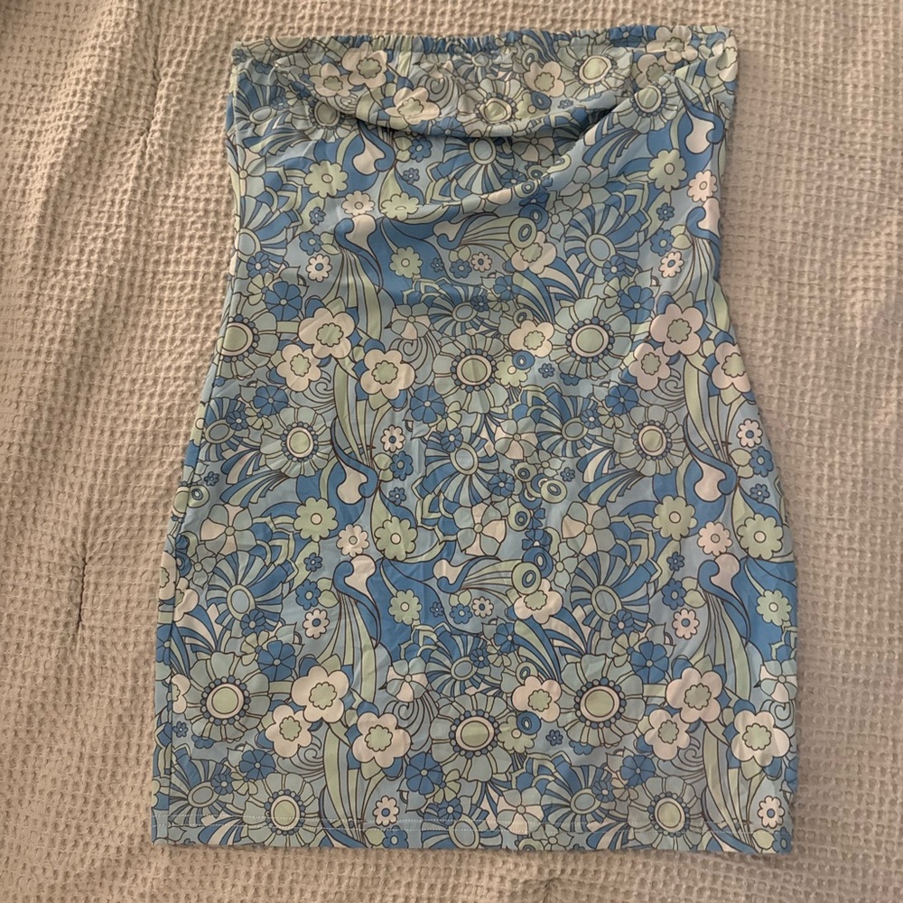 ✨5 for $25✨ Princess Polly Blue Floral Strapless Mini Dress
